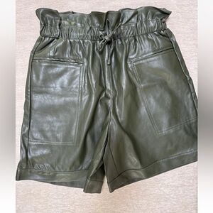 Kendall And Kylie Women’s Leather Shorts Dark Green Size Small New